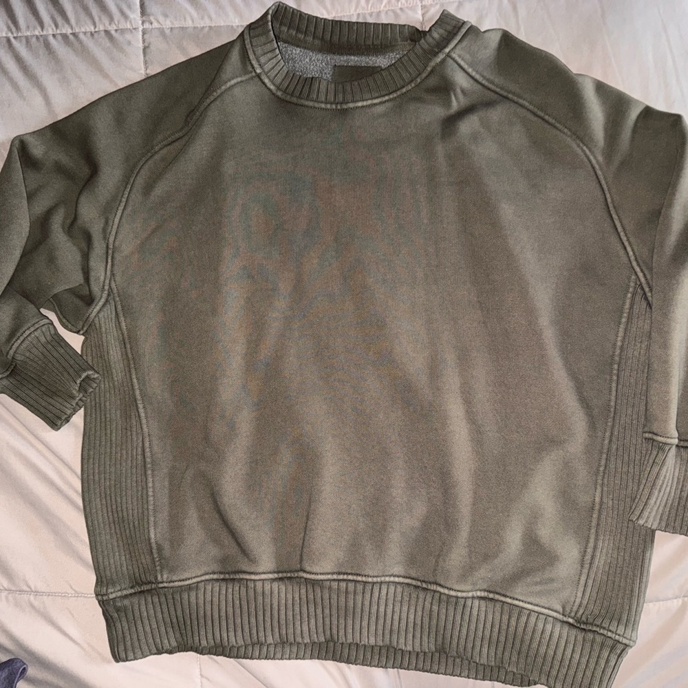 Women’s Olive Green Aerie Sweatshirt size medium
